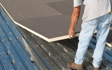 benefits of insulating Dalelia flat roofing